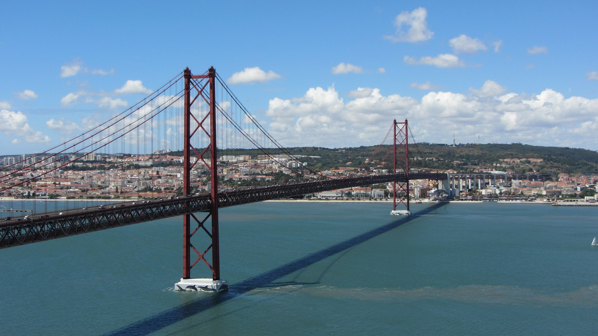 Puente 25 de Abril